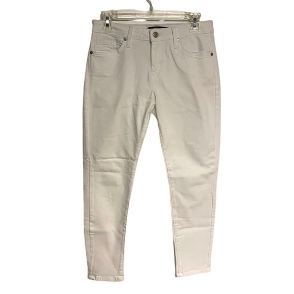 Just Black Denim - Skinny Jean In White - Picture 3 of 8